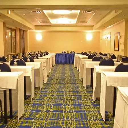 Hilton Atlanta Perimeter Suites 